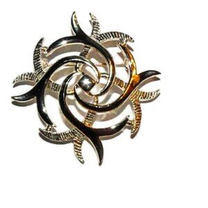 Gold Tone Sarah Coventry Abstract Brooch